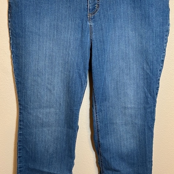 CROFT & Barrow Classic Fit Straight Leg - Picture 5 of 13